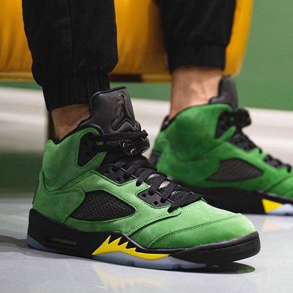 Air Jordan 5 'Apple Green Oregon'