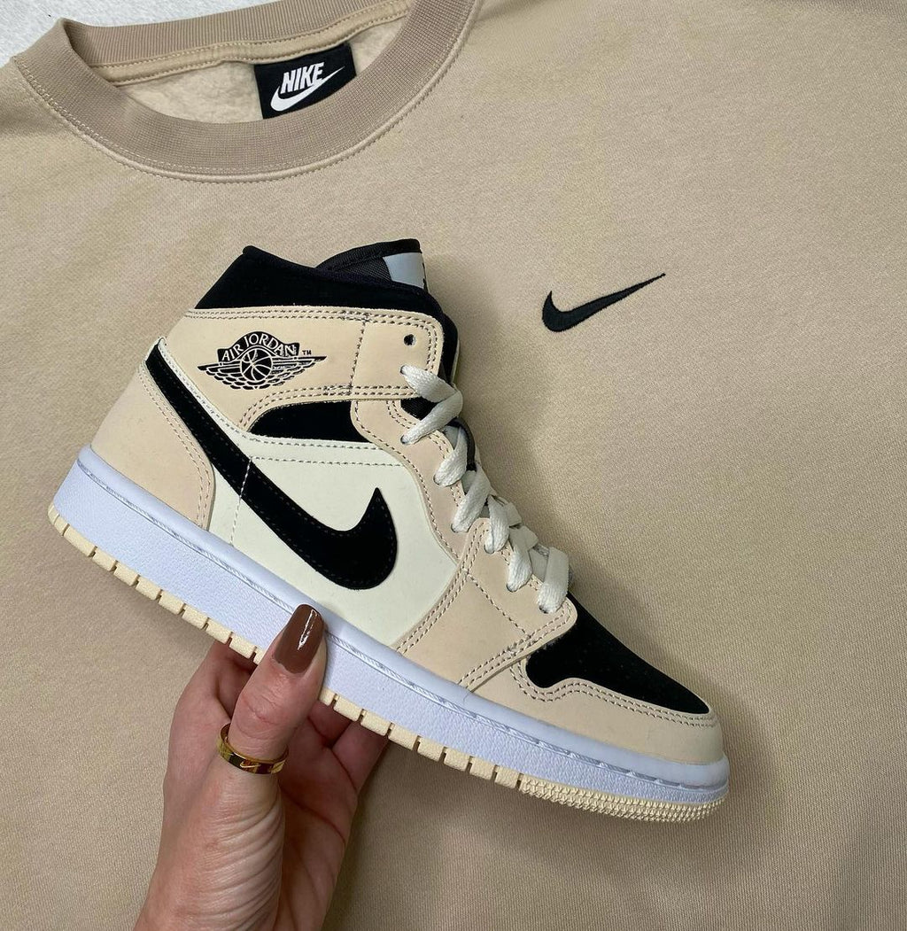 Air Jordan 1 Mid 'Barely Orange Guava Ice'