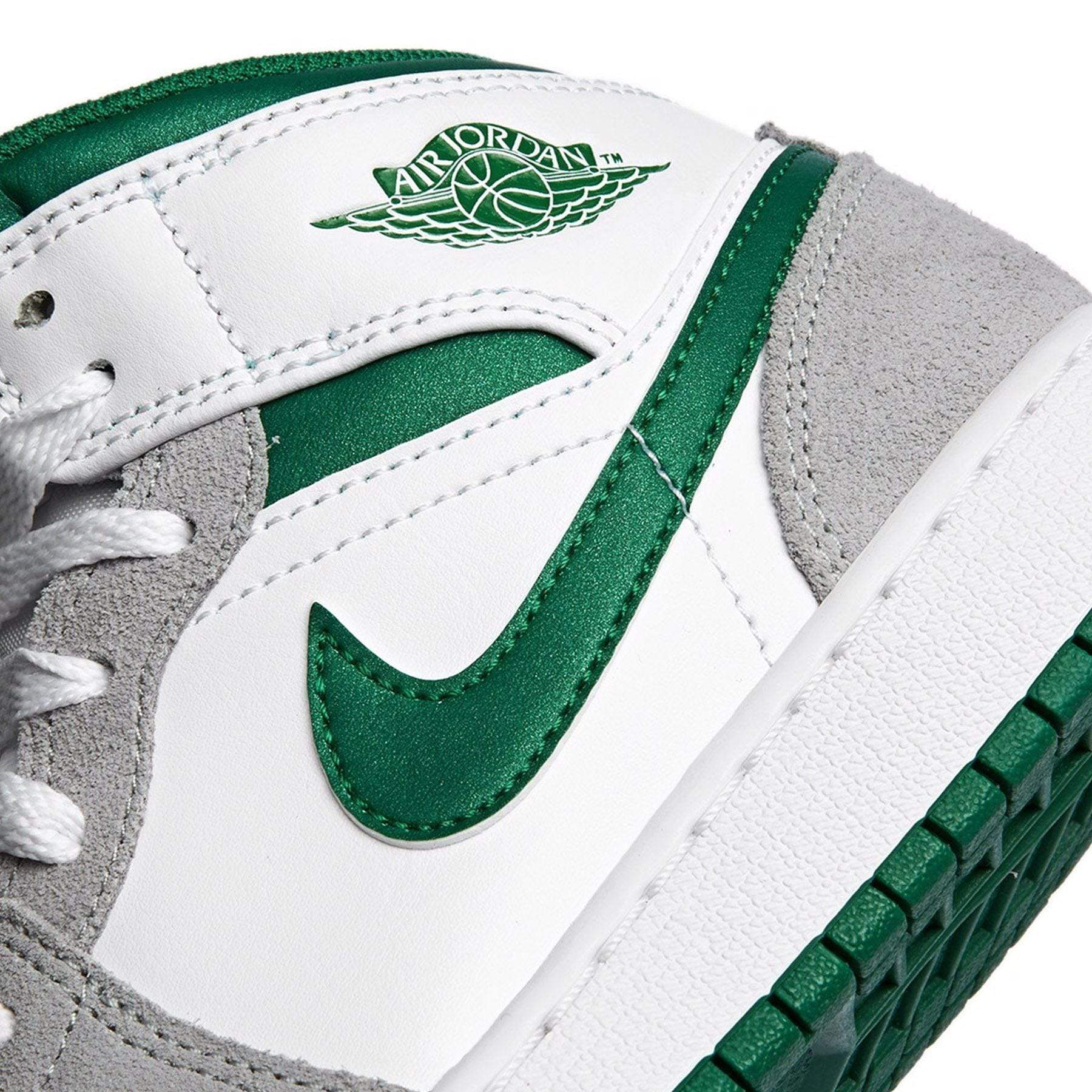 Air Jordan 1 Mid 'Pine Green Smoke Grey'