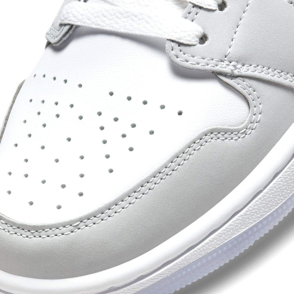 Air Jordan 1 Mid 'Wolf Grey Aluminium'